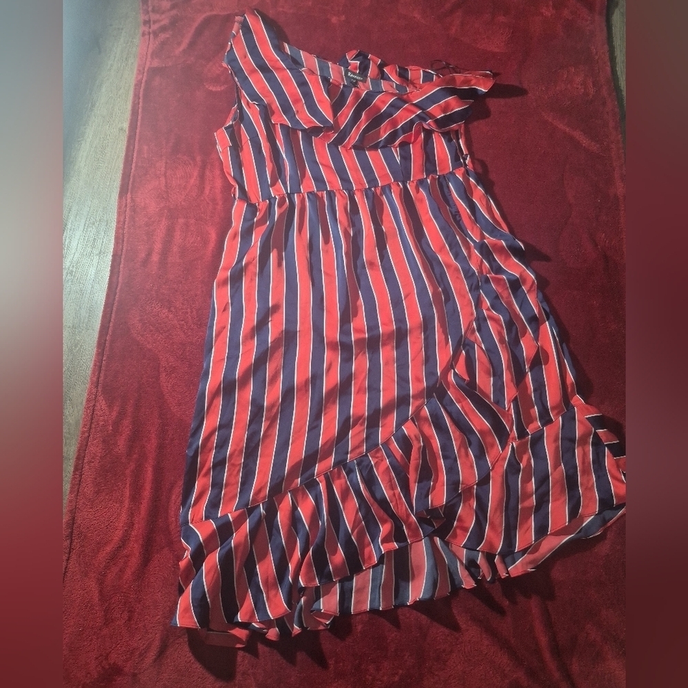 Asymmetrical Striped Dress in Red and Blue - Picture 6 of 6